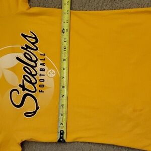 NWOT NFL WMNS SIZE S TEE